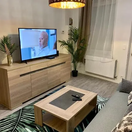 Maison 3 Chambres - 600m Metro Marbrerie - Five Лилль