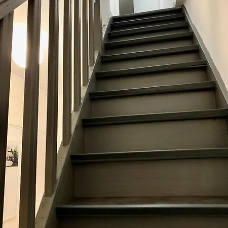 Maison 3 Chambres - 600m Metro Marbrerie - Five *